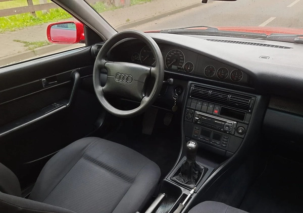 Audi A6 cena 12900 przebieg: 287000, rok produkcji 1995 z Dęblin małe 529